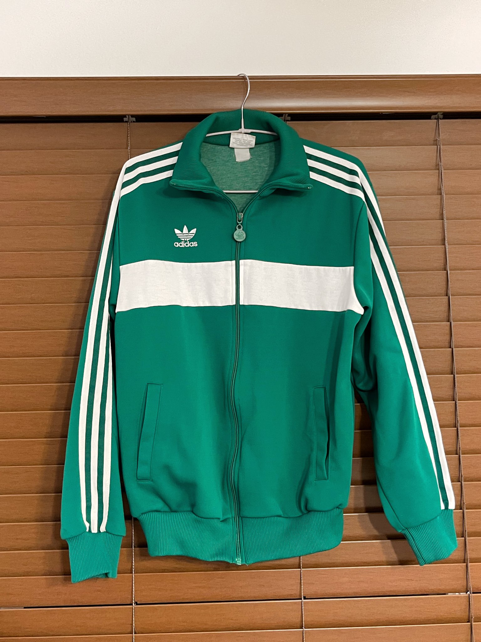 バックトゥザフューチャー ビフタネン くっきー。adidas トラックジャケット バックトゥザフューチャー ビフタネン くっきー。adidas