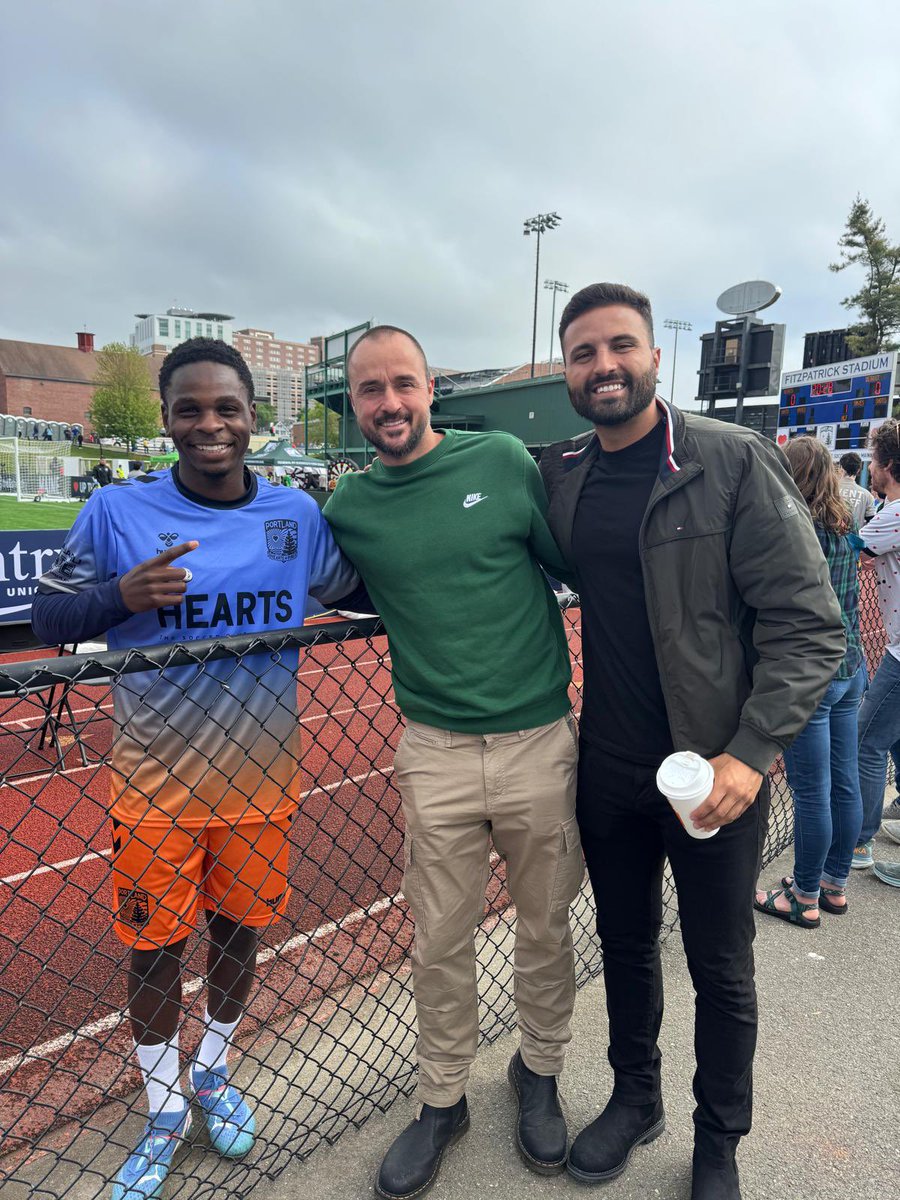 FredMoojen's tweet photo. Quick trip to Maine to watch MSV PRO client @off1c1al.mo play, win AND score his first goal for the club after only 2 games played with @hearts_sc in the @uslleagueone
In the picture with MoMo ๐
MSV President @fredmoojen
MSV head scout @matheusssmendes
#MSV #MSVPro https://t.co/xpqxQtKfWP