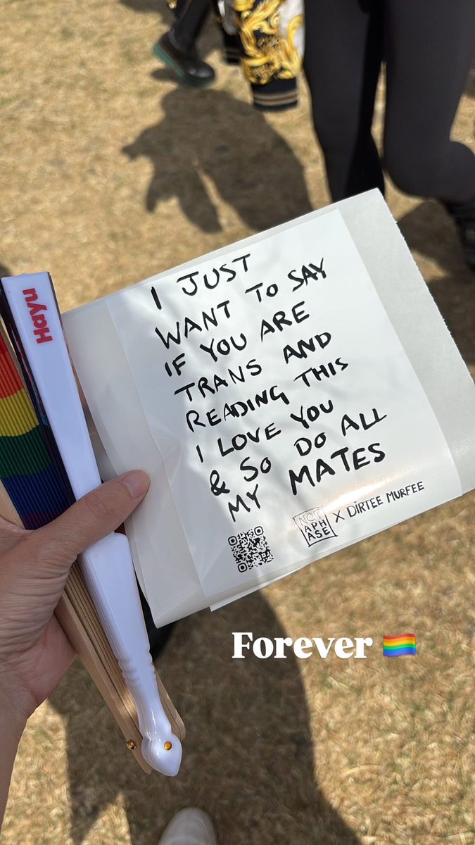 🏳️‍🌈🤍