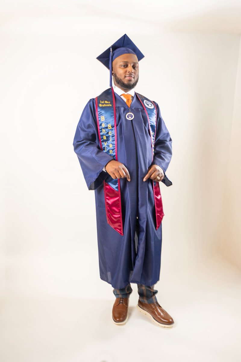 AllYallEnvyMe's tweet image. To be Young, Black and Educated!!

#UAGCGrad25 #FirstGenGrad