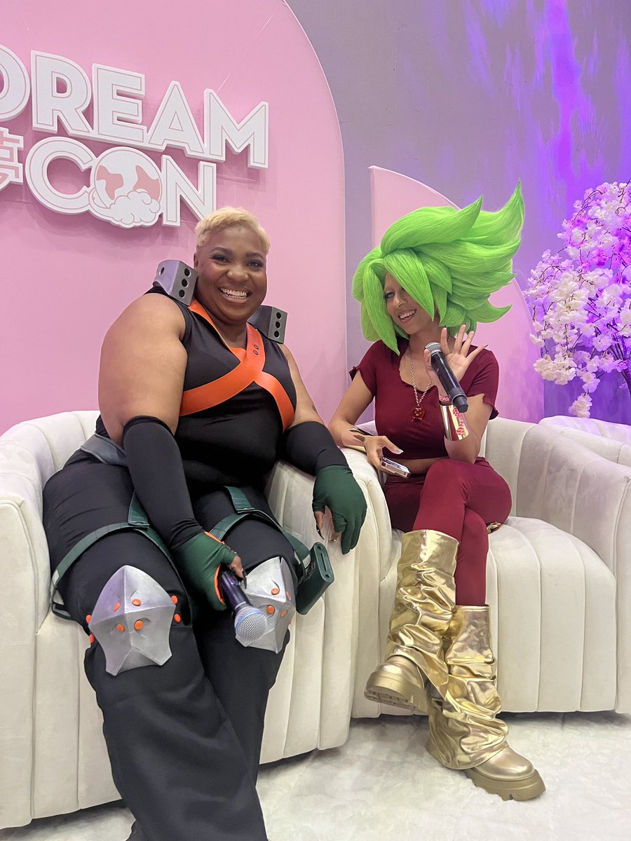 I was so nervous but everyone had beautiful things to say about my chat &amp; Lizzy is such an amazing person to talk to. Such beautiful energy &amp; full gems. Very thankful for the opportunity &amp; for my friends for being at the panel. Even the ones that stopped by or tried to get in.