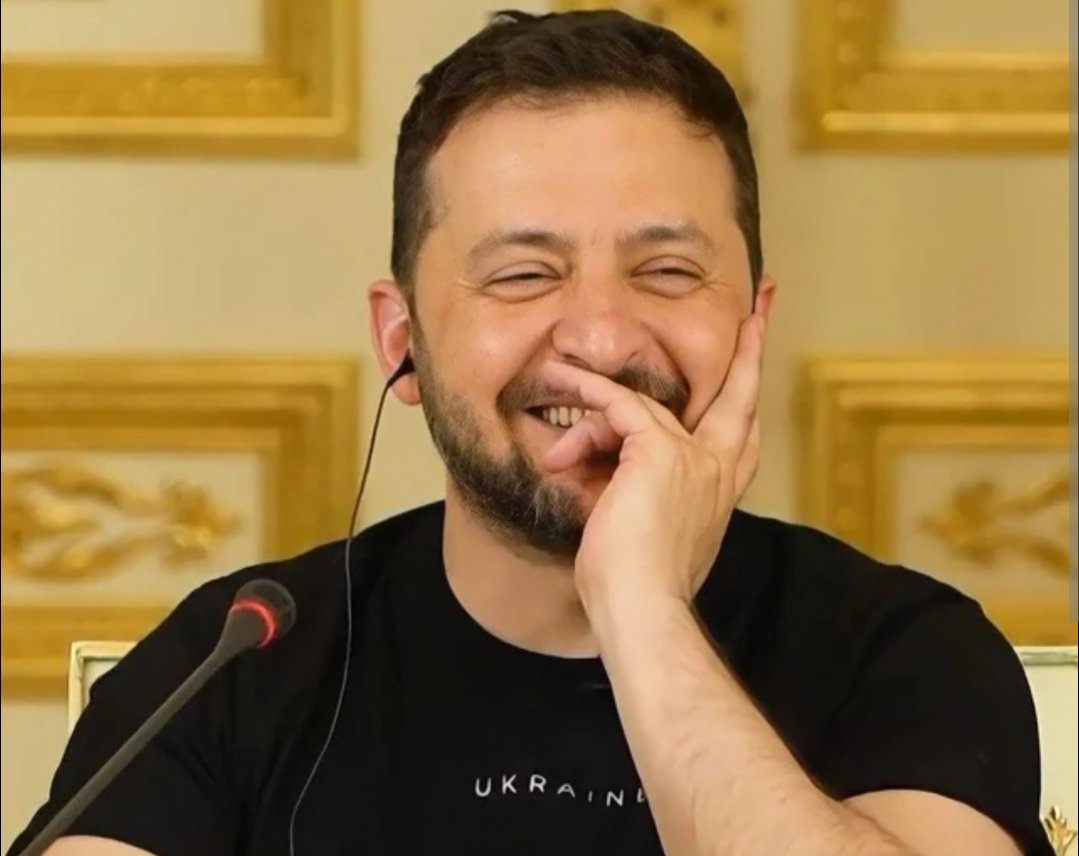 Mood, weil die russische Luftwaffe an einem random Vormittag plötzlich komplett zerlegt wurde.