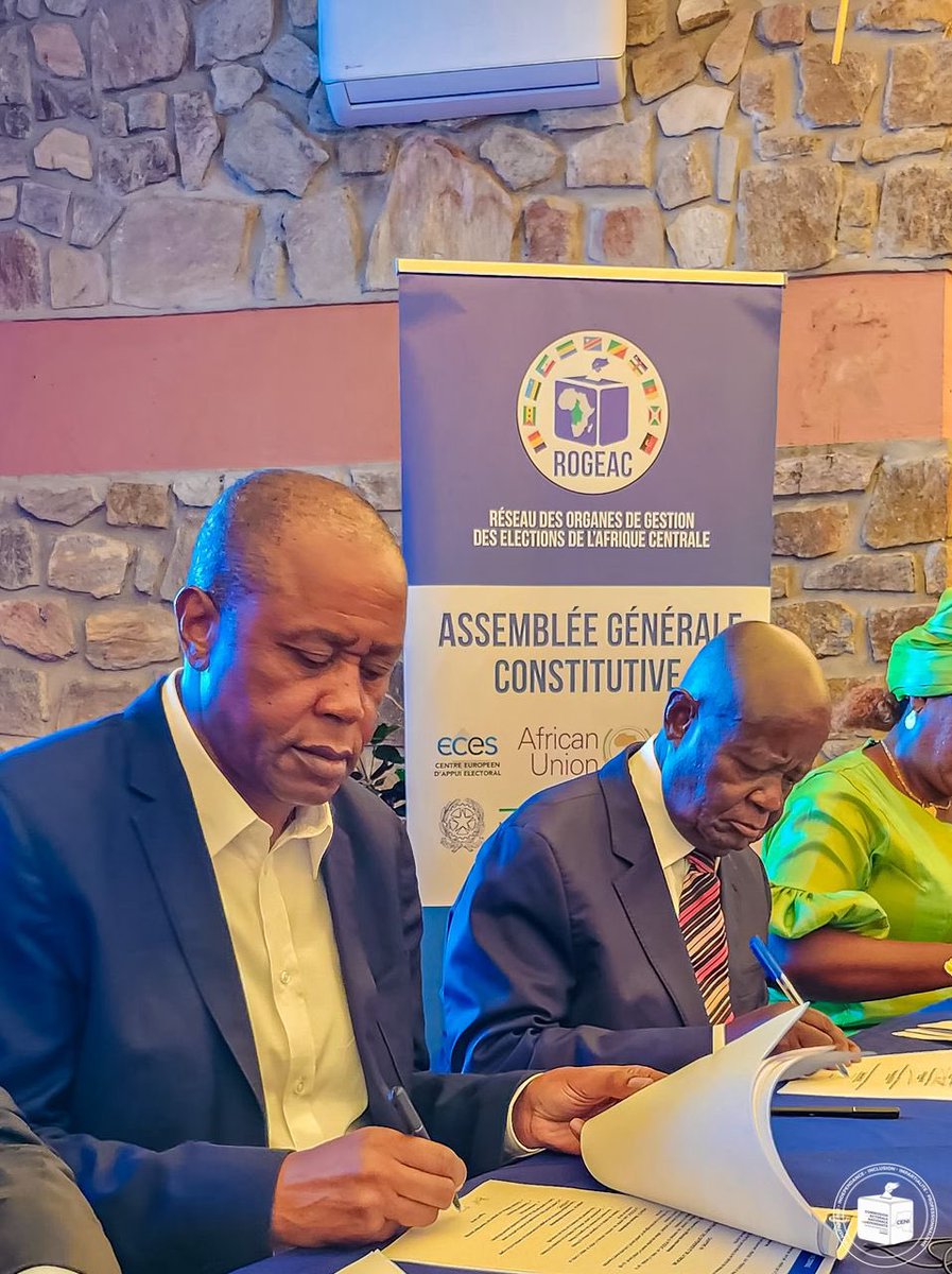 ACTIVITÉS | les représentants des commissions électorales de la sous-région ont, à l’issue de l’Assemblée générale constitutive du ROGEAC,porté leur choix sur le Président de la <a href="/cenirdc/">Ceni-RDC</a> <a href="/dkadimaofficiel/">Denis Kadima Kazadi</a> pour assurer la présidence du ROGEAC pour un mandat de deux ans renouvelable