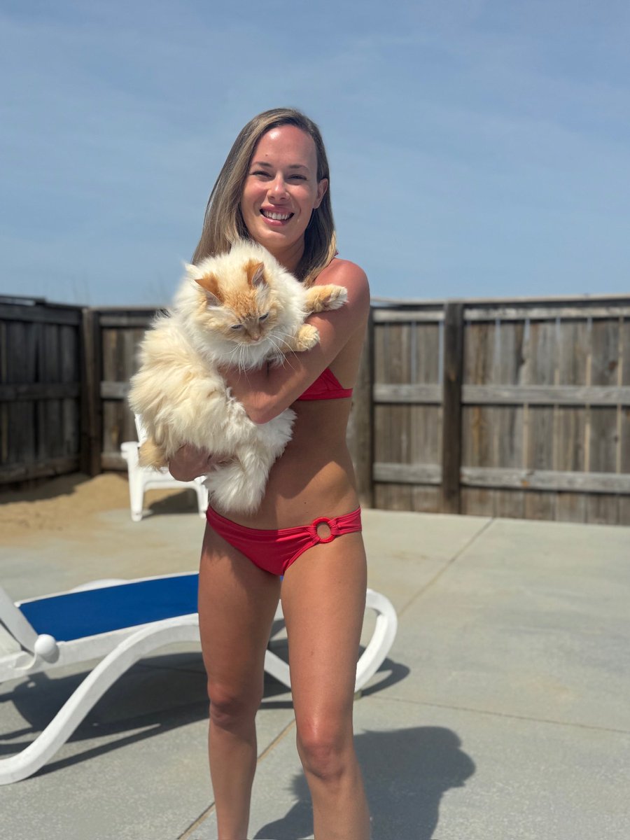 BillyLeFloof's tweet photo. Beach week. https://t.co/fq2zgcEhRL