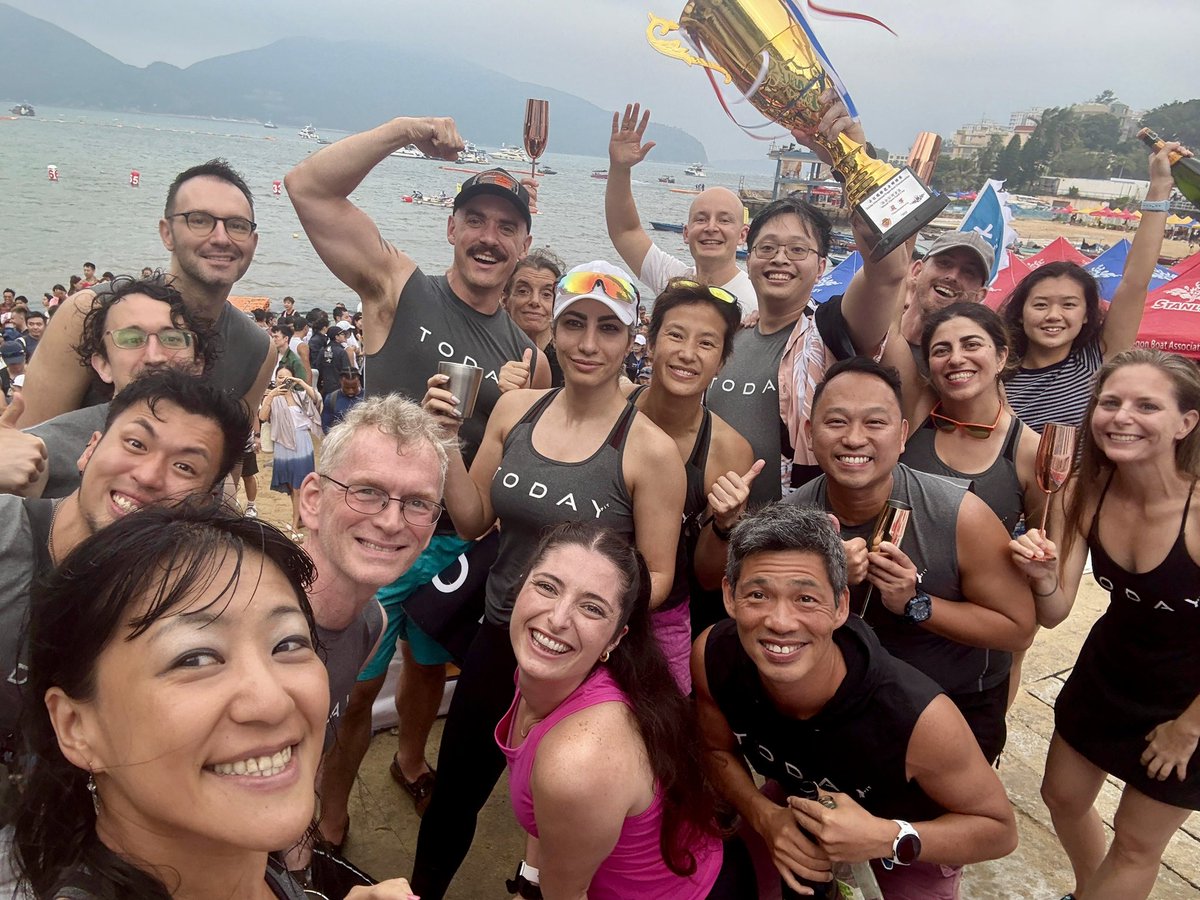 coffeewithjer's tweet photo. HARD90 58+59/90:

Not actually a hardware update—I spent this weekend competing at the legendary Stanley dragonboat races in Hong Kong!

Despite the high winds, I’m proud to say our little team took fourth out of 120 teams!

Back at the grind tomorrow https://t.co/cv9UkqYUHM