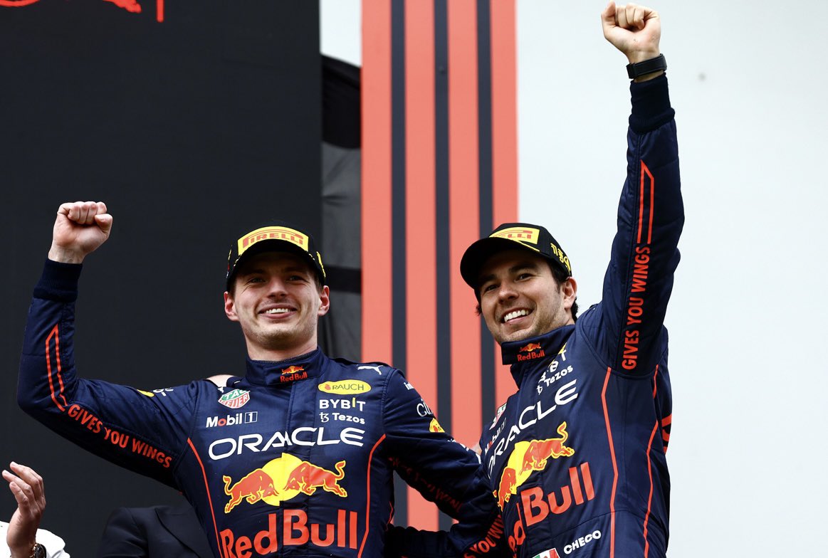 ma_fe79's tweet photo. Red Bull Racing you won’t get a 1-2 ever again https://t.co/Ucm9gEI5Li
