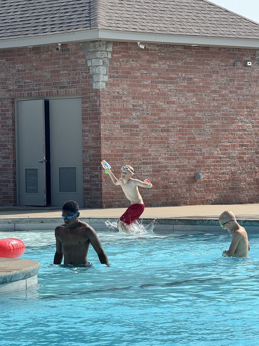 drliz1981's tweet photo. Our pool is open! Let the summertime fun begin!! #pool #summer #largefamily #poolside #PoolsideVibes https://t.co/Qrcfo1EL4J