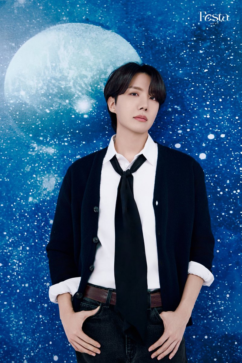 _tian_ow's tweet photo. 지금.....전역멤 두명이라고
이런 천재적인 기획해온 사람 누구야 ? https://t.co/p5OqY0zL9s