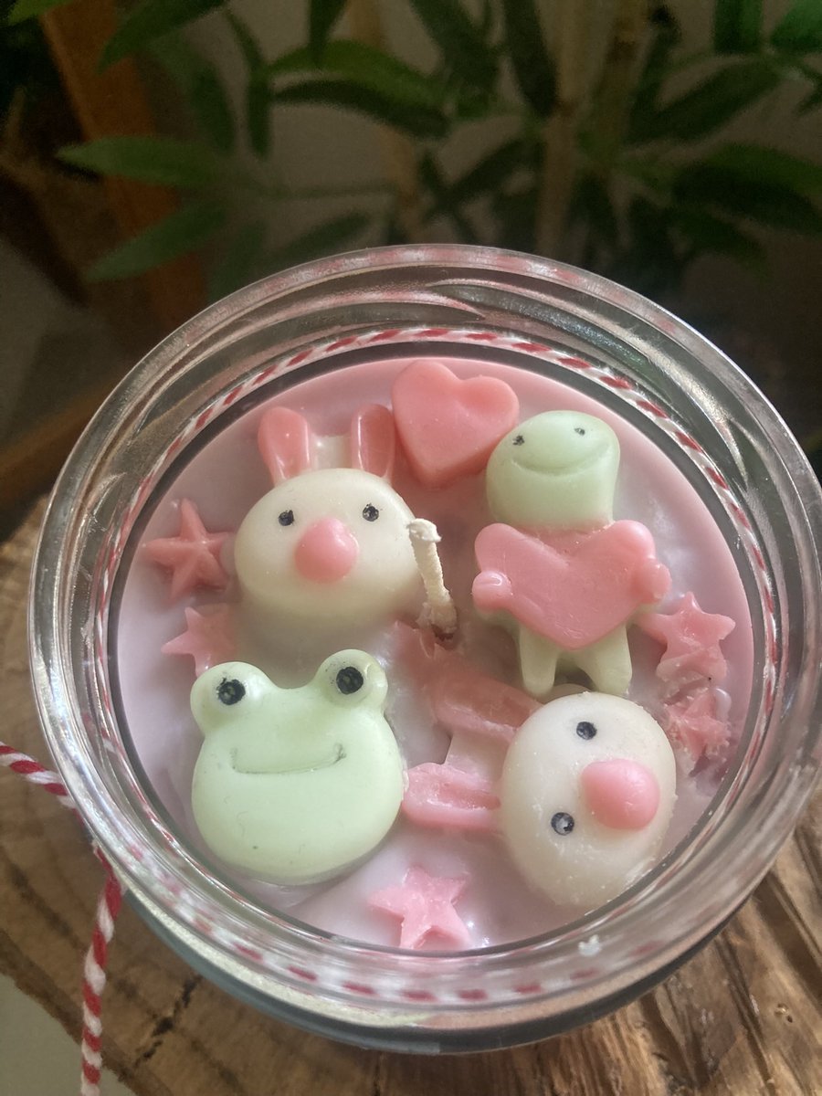 🌟 🐰 Bir anlığına çocukluğunuza dönmek için bu harika kokulu mum tam sizler için 🫶
Sevimli mumlar için profilimiz 👇

shopier.com/ShowProductNew…

#soyawax #candle #making 
#handmade #viral #keşfet #riyadh #bazarek #ParisSaintGermain #PsgInter #2025BTSFESTA