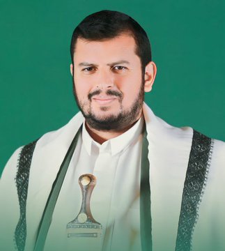 بِيده عصا (موسى) وخــــاتم (سليمــــان)
وفيه صبر (آيوب) وايمــــــان (ذا النــون)

وارث ارادة (نـــوح) واخــلاص (لُقمـــان)
وحكمة (إبـــراهيـــــم)..شـــاجع وميمون

من ســـورة اهـل الكهف من كهـف مــــران
اقبل بصـــرخــــة  زلزلت كل "فـــرعـــون"

#محمود_الجنيد