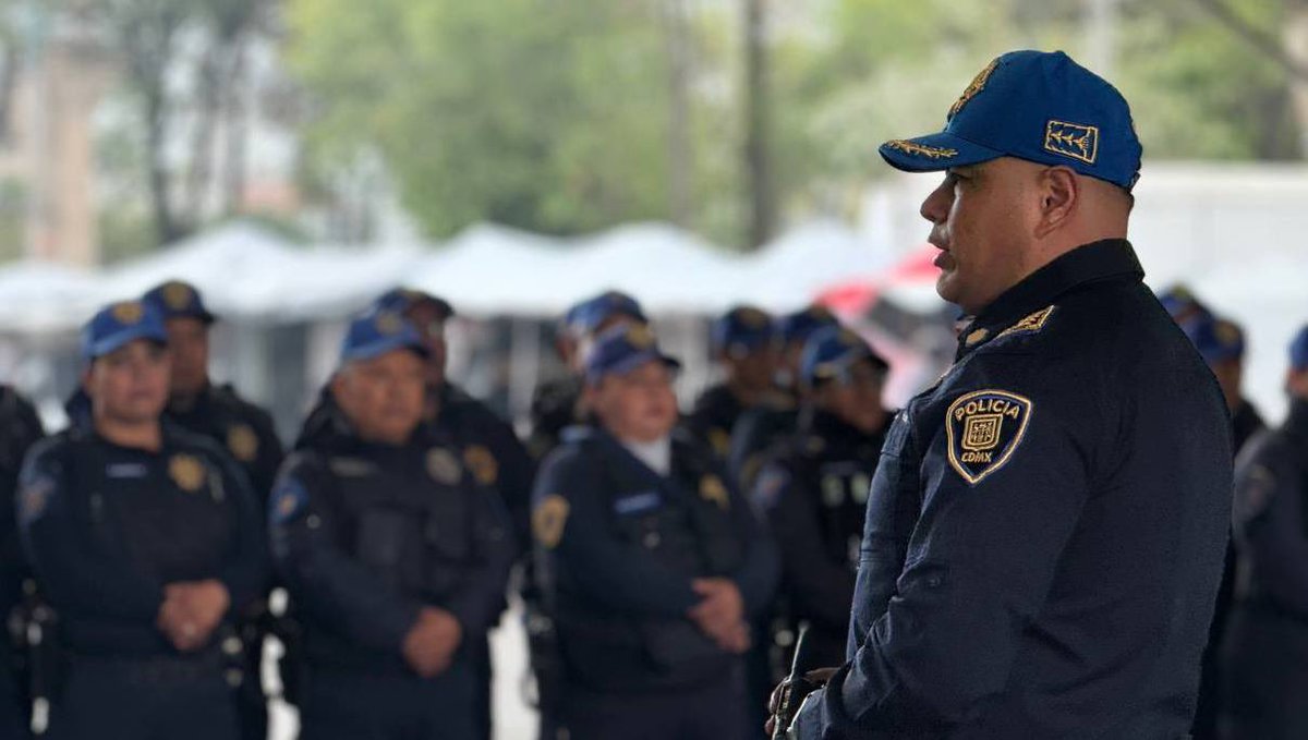 ALEIDAALAVEZ's tweet photo. Por una jornada democrática en orden y paz, realizamos un despliegue de seguridad que recorrerá nuestra alcaldía para prevenir y atender situaciones que atenten contra la integridad de las y los iztapalapenses. 
#HoyVota https://t.co/gBljL54zYJ