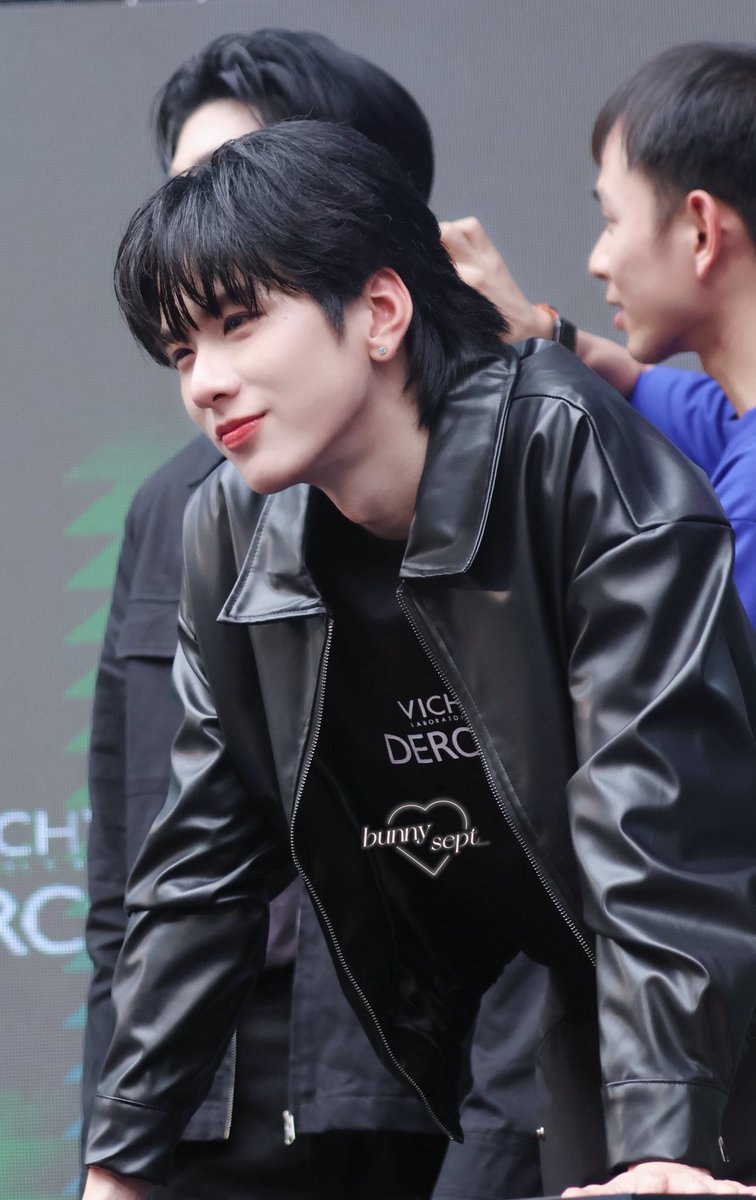 ใครเป็นเด็กดื้อเฮียเซฟจะดุแล้วนะ😼🖤

AUAUSAVE WITH VICHY  #VichyDercosxAuauSave 
( #savewrg <a href="/savewrg/">savewrg</a> )