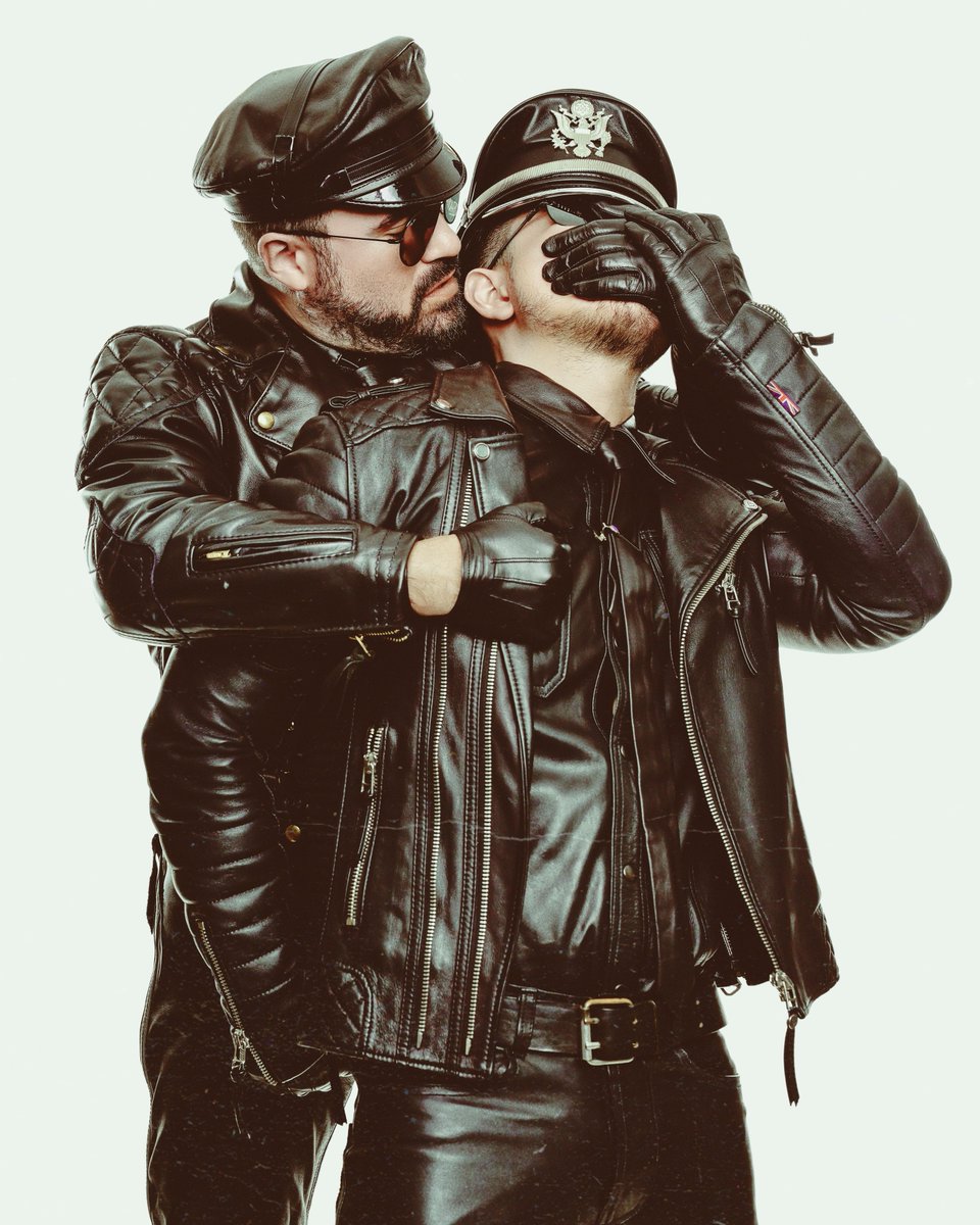 IntaGlove's tweet photo. A little homage to the vintage gay mags that paved the way. Fashion may change, but black leather in its rawest form will always reign. 

Photographer: @IntaGlove 
Model: @dojiglove @lthrmskr https://t.co/iNfKlUn5Cx