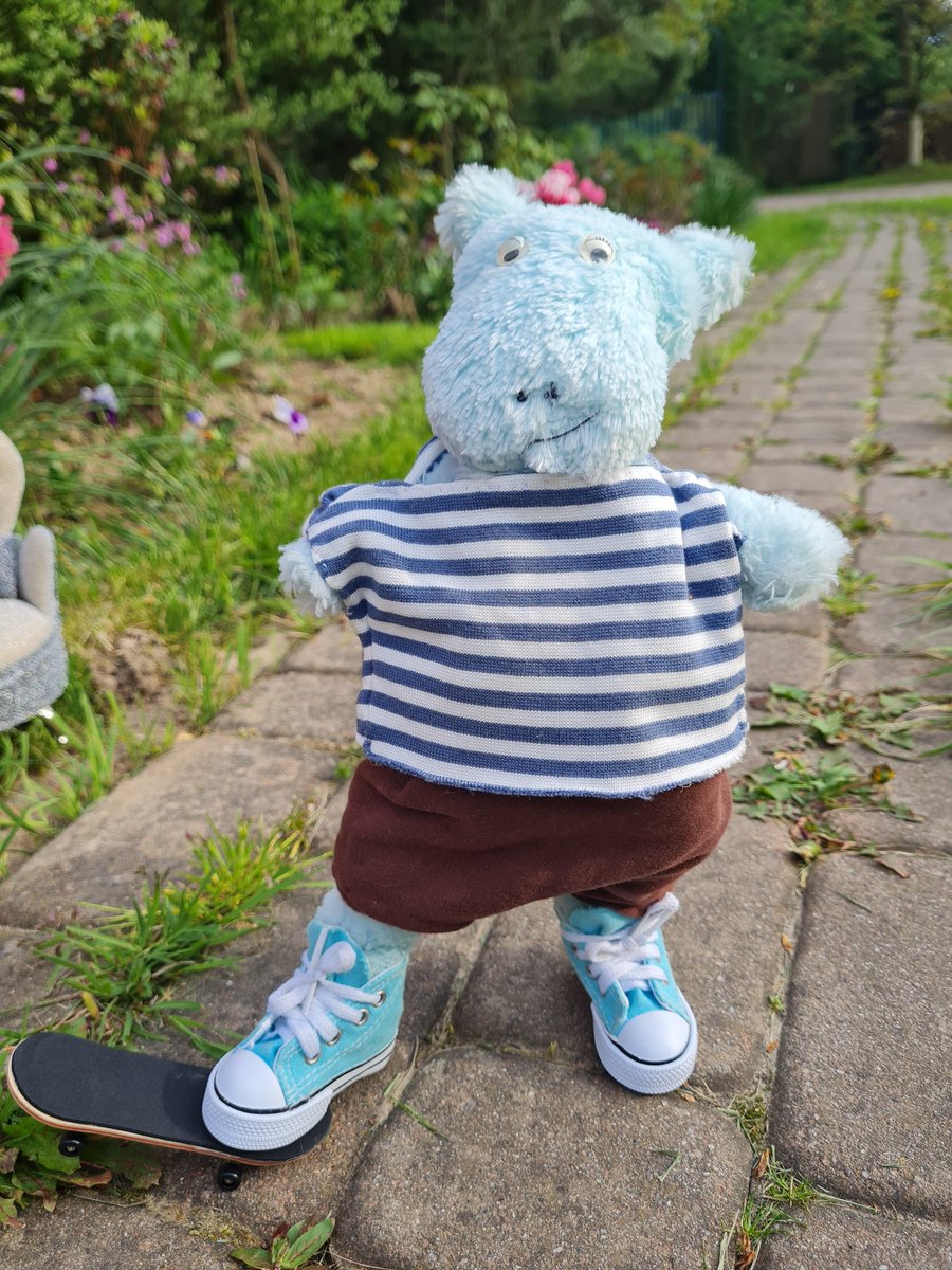 Aleksandra Tryniecka (@atryniecka) on Twitter photo Dear All,
Happy bunkyful #Childrensday from #Bunky, the #BunkyPrincess, Rodney, Plum, Maurice, Dr. Beige and me! 🌷🦛🦛👸🌷May we allow children to remain children, without our adult labels, and may we love and recognise our inner child! Bunky celebrates: youtube.com/shorts/jbYZtoq… Dear All,
Happy bunkyful #Childrensday from #Bunky, the #BunkyPrincess, Rodney, Plum, Maurice, Dr. Beige and me! 🌷🦛🦛👸🌷May we allow children to remain children, without our adult labels, and may we love and recognise our inner child! Bunky celebrates: youtube.com/shorts/jbYZtoq…
