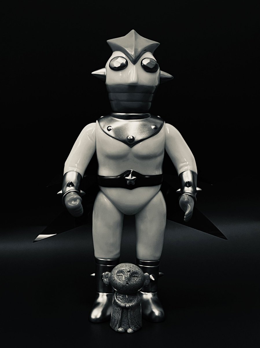 完売しました！ありがとうございます！

Kaiju Colossusは、しばらくの間おやすみします〜
でも心配しないでね、11月にまた現場でみんなに会いに行きます！

それまでちょっと充電タイム⚡️
またパワーアップして戻ってくるので、よろしくお願いします！