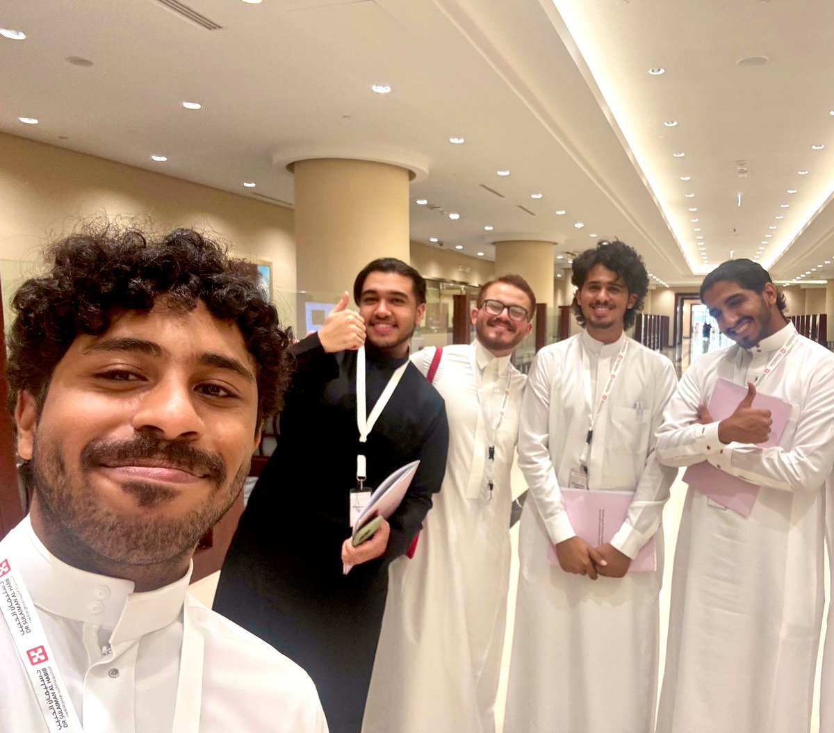 Yousef_I_alhu's tweet image. Grateful to attend the 1st Dermatology Conference at @HMG ✨
With my future dermatologists 🤍.

The conference was well-rounded from common diseases seen in family medicine settings to rare but deadly presentations. It was beautifully organized and presented.