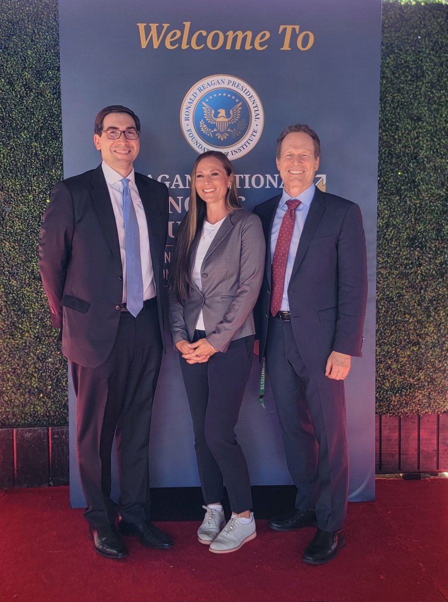 RubenBarrales's tweet photo. Honored to participate in inaugural Reagan National Economic Forum at @RonaldReagan Library. Discussions, such one with @RepFrenchHill, Kevin Warsh &amp; @faryarshirzad, highlighted opportunities &amp; challenges facing America's economic strength. 
@ReaganInstitute #rnef #wellsfargo https://t.co/EJ5YSAJ5BQ