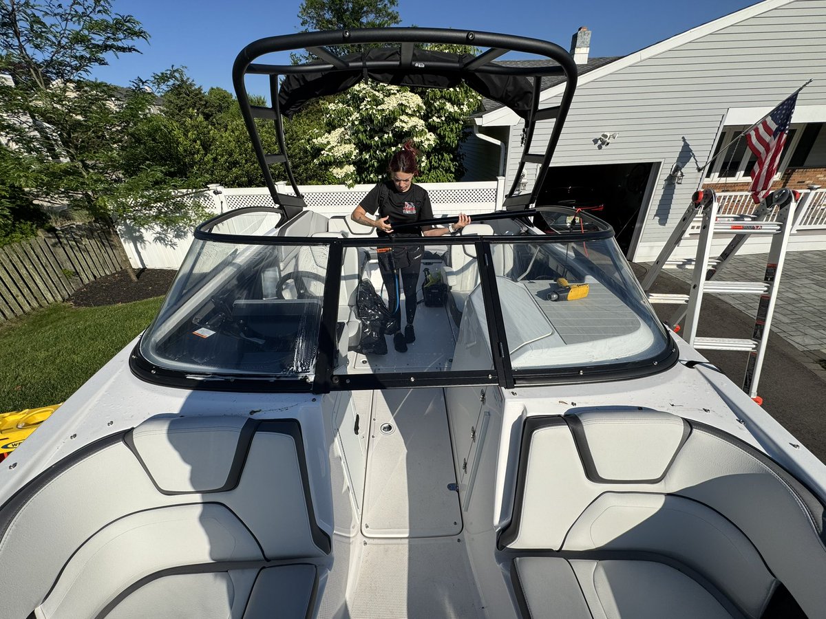 JimmyTints's tweet image. Job 1 of 3 today.

Little boat action!