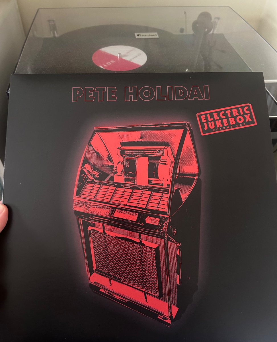 Dave O'Grady (@davegildedalm) on Twitter photo Two Radiators walk into a pressing plantā¦
āIāll do the musicā says <a href="/buddyholidai/">pete holidai</a>
āIāll do the sleeveā says <a href="/StephenRapid/">Stephen Averill</a>
The result a great Glam/Punk LP, possibly the first Glunk (or Plam) album #Trex #Radiators #RadiatorsFromSpace #MarcBolan Two Radiators walk into a pressing plantā¦
āIāll do the musicā says <a href="/buddyholidai/">pete holidai</a>
āIāll do the sleeveā says <a href="/StephenRapid/">Stephen Averill</a>
The result a great Glam/Punk LP, possibly the first Glunk (or Plam) album #Trex #Radiators #RadiatorsFromSpace #MarcBolan