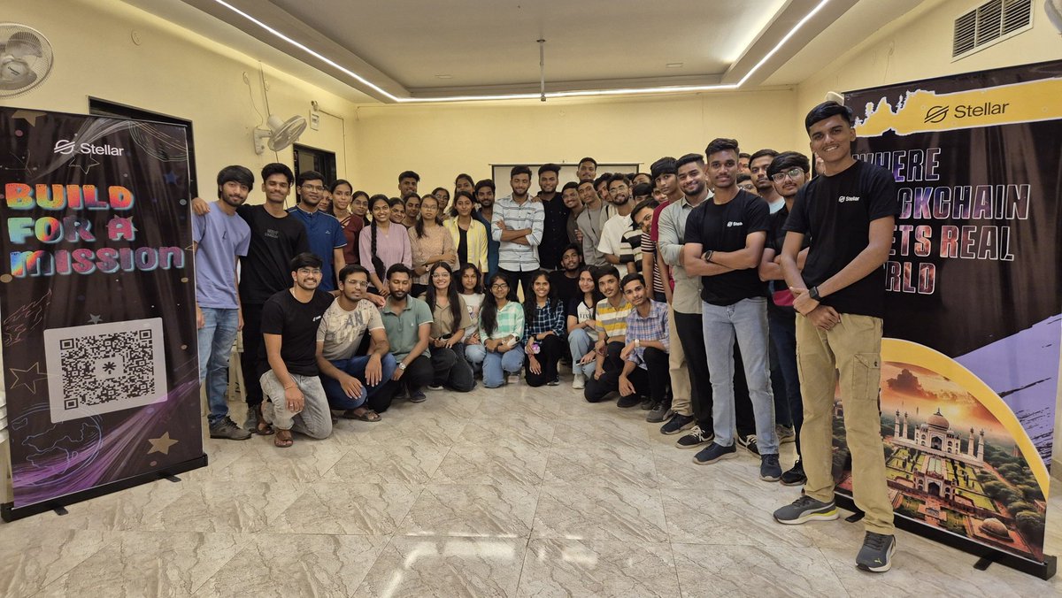 Mohammed_Darbar's tweet image. Just wrapped up an inspiring session with @stellar_ind!

We explored, we learned, and had fun through amazing knowledge-packed activities!

Big thanks to ambassador @anshul_vora18 for making it unforgettable

#StellarNagpur #StellarIndia #LearnWithFun