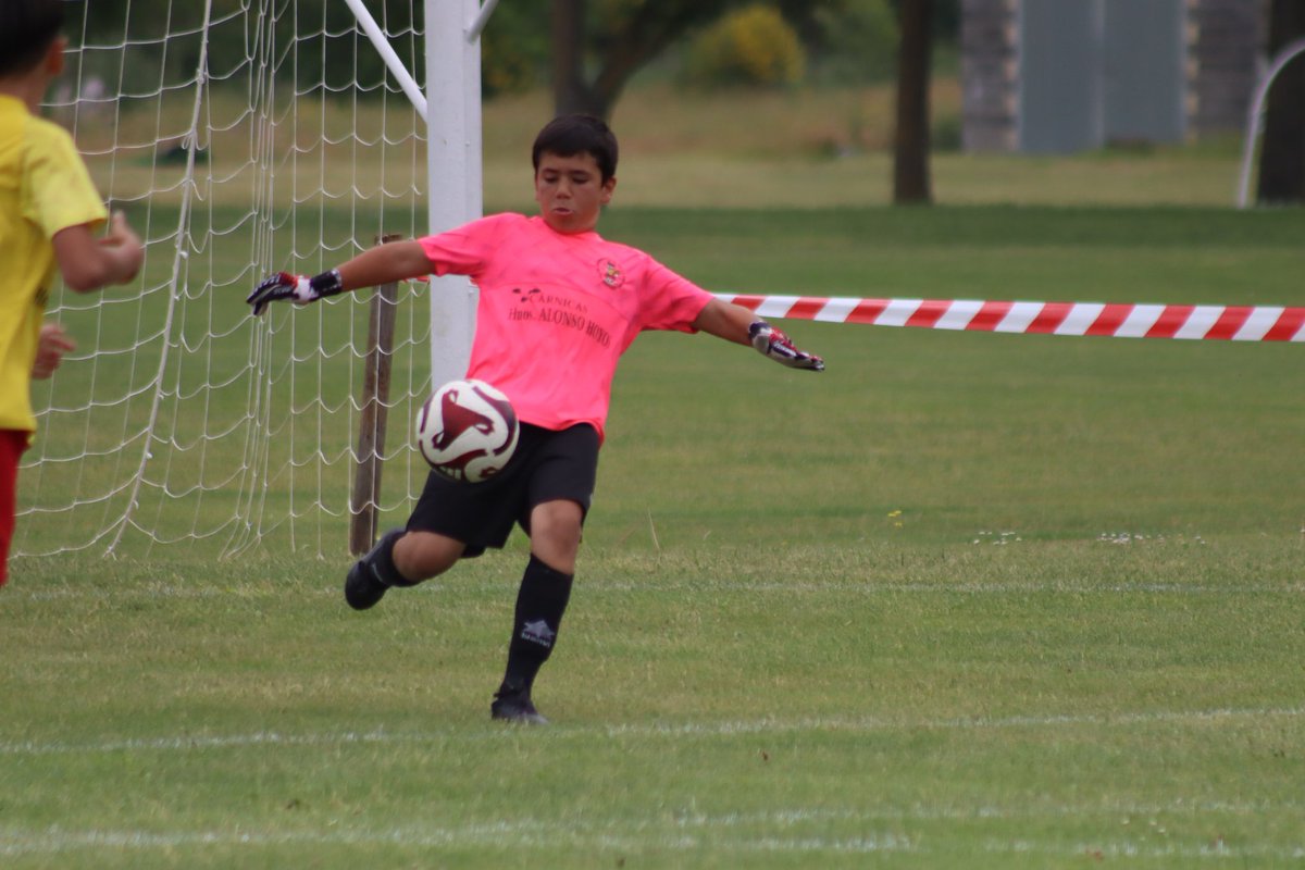 Victoria del Benjamín A, tras vencer 3-2  ante la Gimnástica Segoviana.