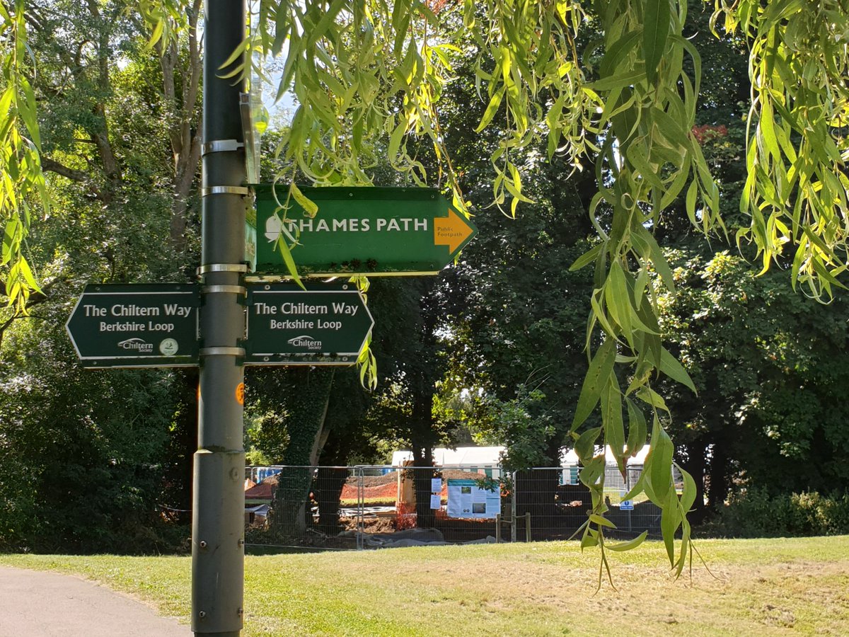 Discover extraordinary stories from an Anglo Saxon royal monastery on the banks of the Thames when you visit the Cookham Abbey dig on the #ThamesPath this summer.
🎟️ cookhamabbey.org.uk
#archaeology #cookham #fingerpostfriday
<a href="/Sarah_Parfitt/">Sarah Parfitt</a> <a href="/visitwindsor/">Visit Windsor</a>