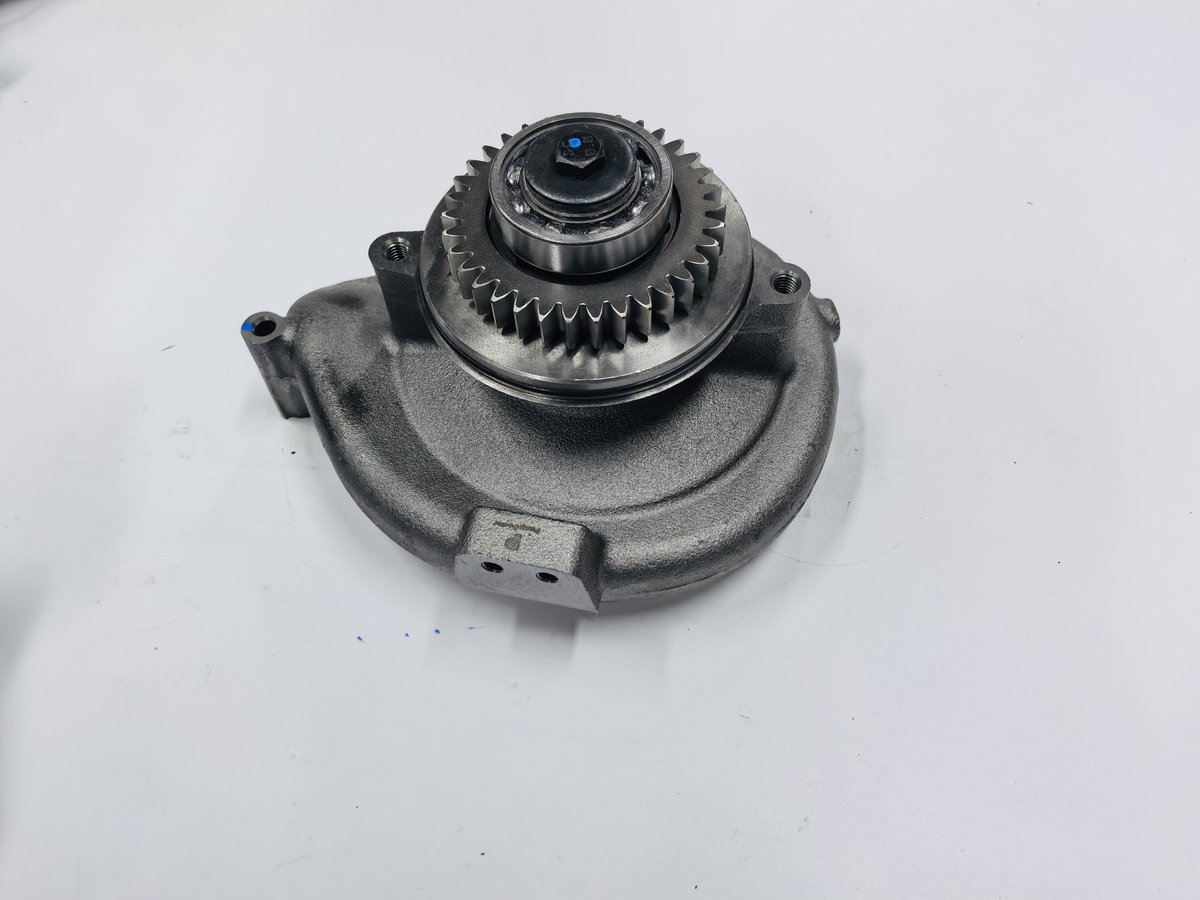 Cat C13 water pump 352-0205