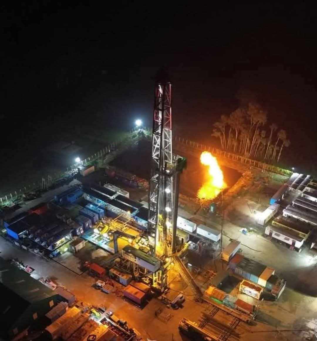 মাদারগঞ্জে অনুসন্ধান কূপ-১ থেকে পরীক্ষামূলক গ্যাসের সন্ধান