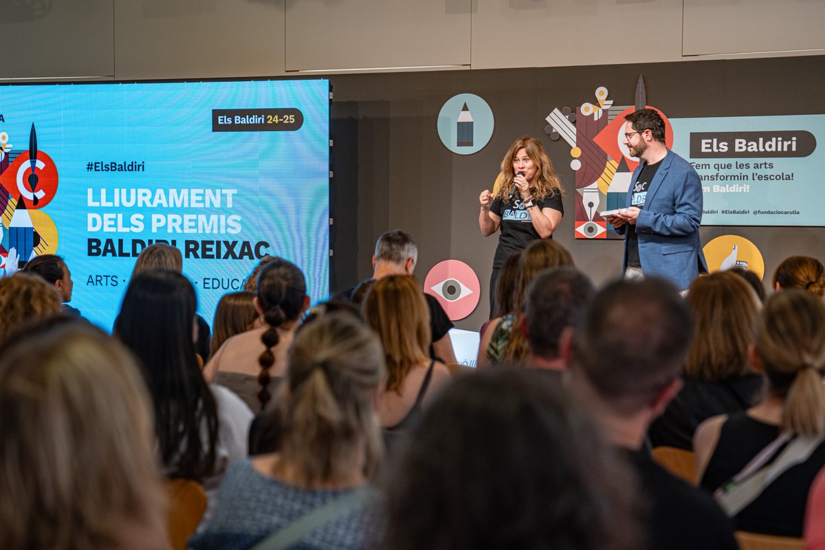 Els #PremisBaldiri 🩵 han tornat a emocionar-nos!

Avui, al <a href="/Museu_Terra/">Museu Terra</a>  de l'Espluga de Francolí, n'hem celebrat la 47ena edició: plena de creativitat, cultura i compromís educatiu, reconeixent 28 escoles que fan de les arts un motor de transformació social des de les aules!