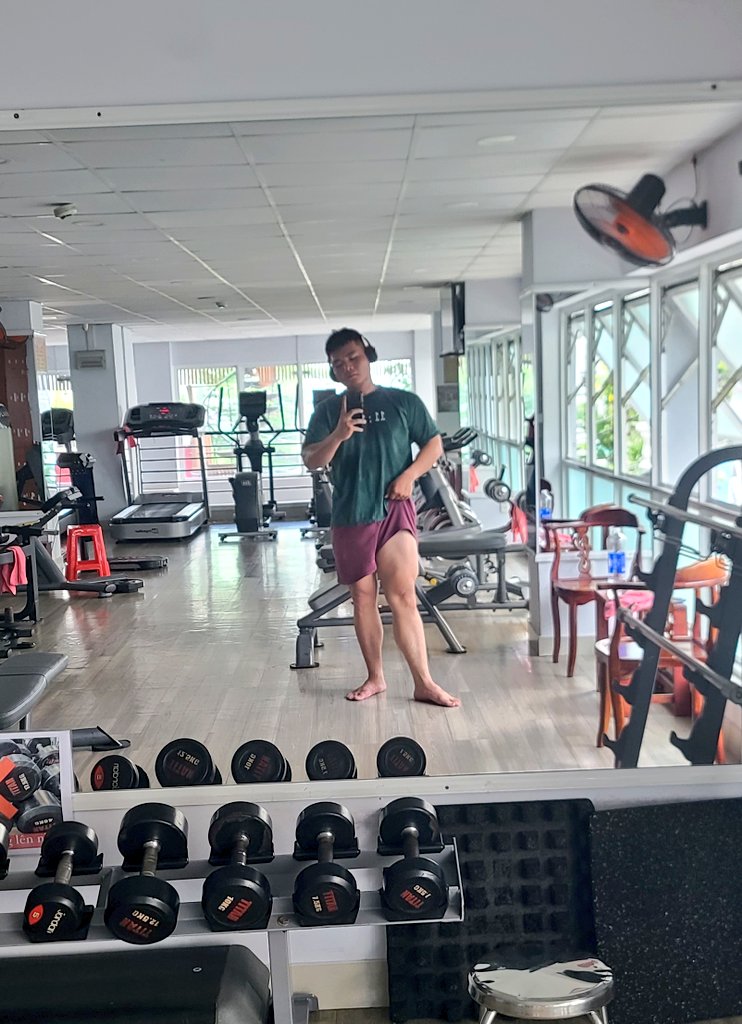 Tuyển người tập gym chung gò vấp nà :)))