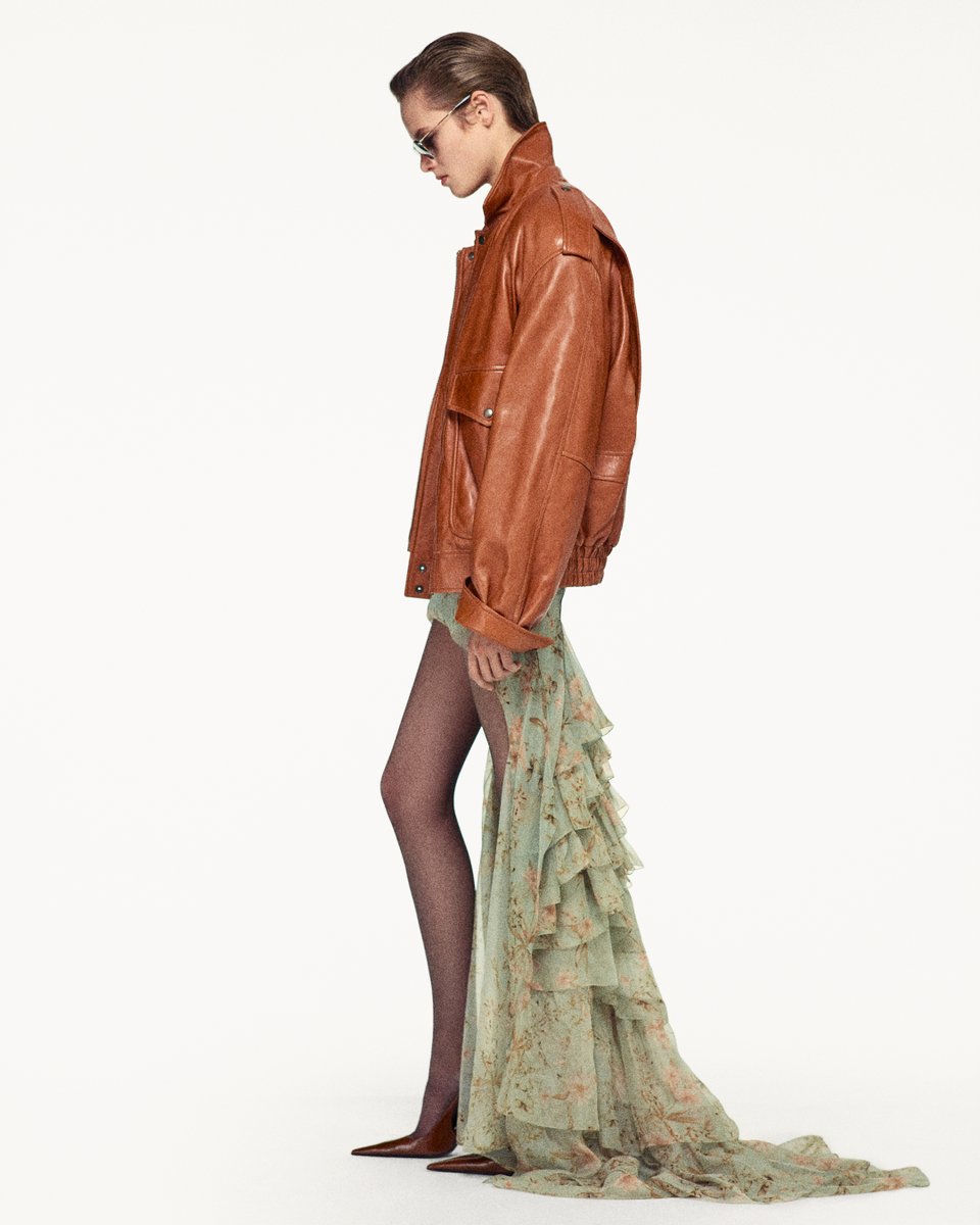 Fall 25 
by Anthony Vaccarello

Discover the collection bit.ly/4kFkpag

#YSL #YvesSaintLaurent #SaintLaurent