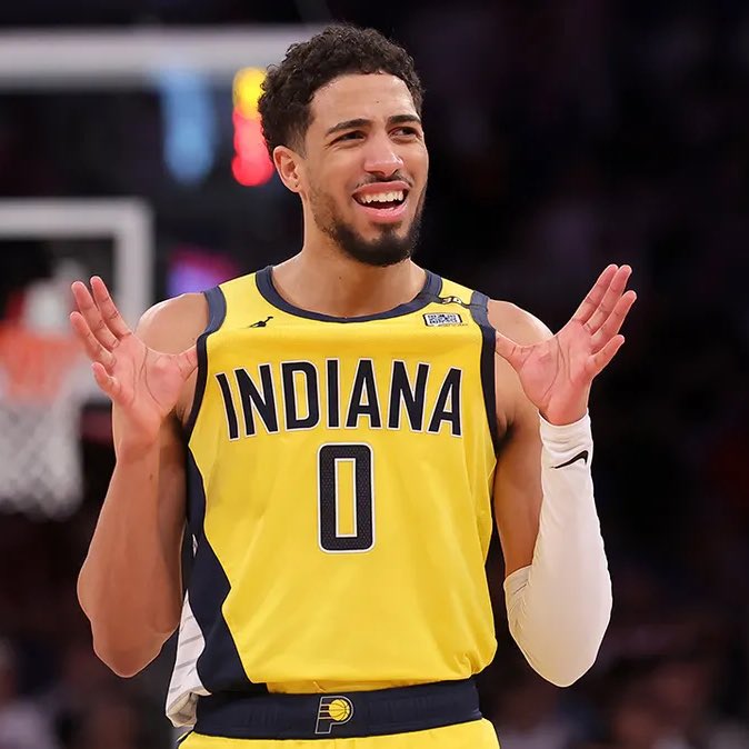 Legion Hoops (@legionhoops) on Twitter photo For the first time since 2007, the NBA Finals will feature two teams who didn’t play on Christmas Day, per <a href="/tomhaberstroh/">Mr. Statistician Face Man</a>.
Kinda crazy when you think about it. For the first time since 2007, the NBA Finals will feature two teams who didn’t play on Christmas Day, per <a href="/tomhaberstroh/">Mr. Statistician Face Man</a>.
Kinda crazy when you think about it.