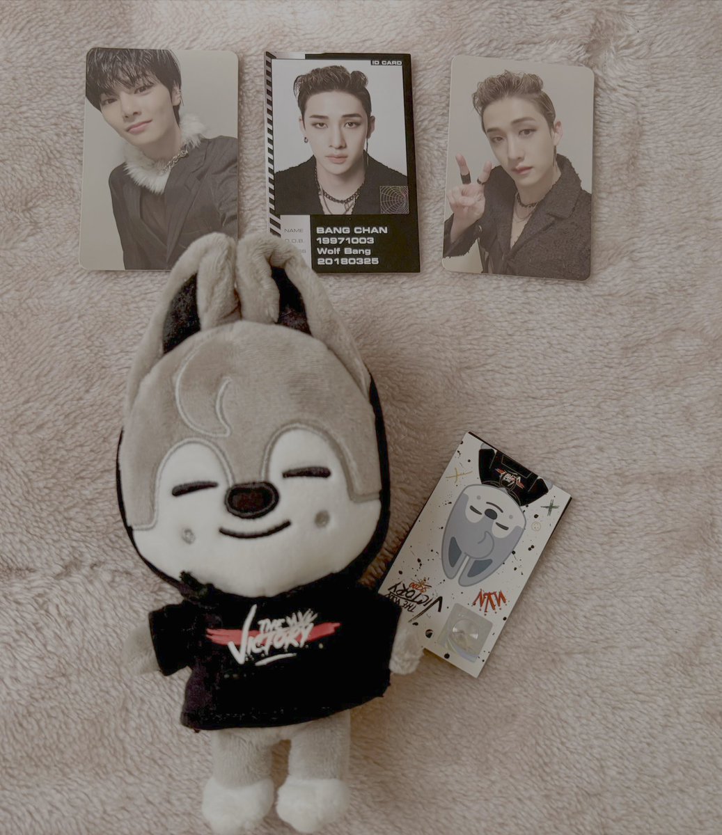 melcollectormin's tweet photo. VENDO DROP STRAY KIDS - SKZOO

💵1.878,00 + FRETE
(se for de sp posso entregar em mãos em alguma estação)
❌NÃO reservo;
✅Pode abrir ceg. Tenho os valores individuais;
📌 Pode conter press mark
📍 Feedbacks positivos no perfil https://t.co/ePfTuAvJdg