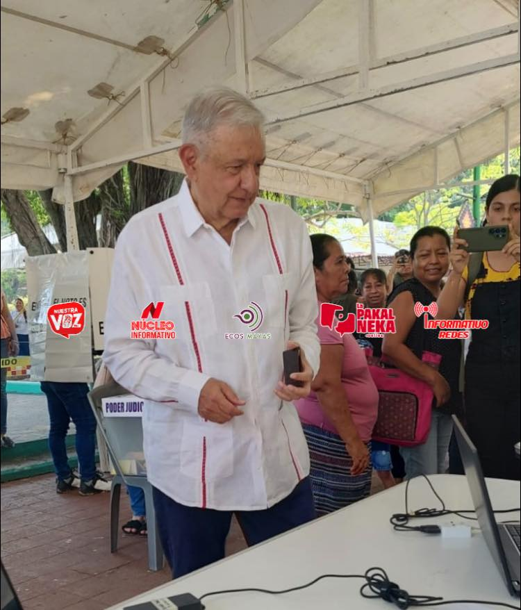 Juan_OrtizMX's tweet image. 🗳️📌 Reaparece AMLO para votar en la elección judicial.

Palenque, Chiapas.