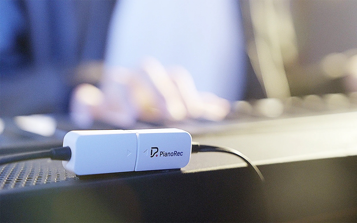 🎹 Capture Your Sound Like Never Before! 🎹

Record your keys with crystal-clear audio straight to your phone, stream live lessons or performances with zero lag, or record high-quality sound for social media content and more!

🎶 Learn More Here:
korgusshop.com/products/piano…