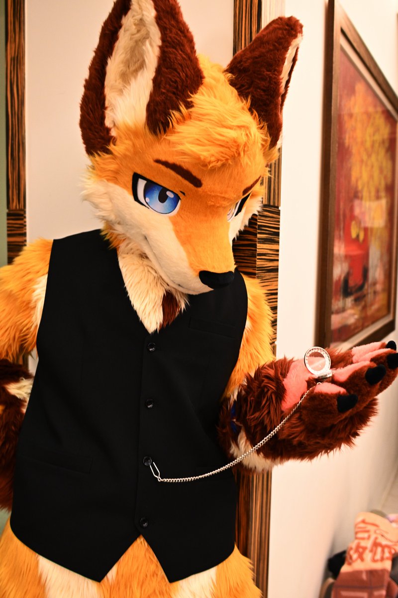 雷沃ライヨウ🔜UTFG (@raywolf_the_fox) on Twitter photo 「我的天啊看看現在都幾點了,再八個小時後就要上班囉」
"Oh no it's already monday ...."
😭
📷: <a href="/bokum77/">M仔@獸人Vtuber</a>
#FursuitEveryday 「我的天啊看看現在都幾點了,再八個小時後就要上班囉」
"Oh no it's already monday ...."
😭
📷: <a href="/bokum77/">M仔@獸人Vtuber</a>
#FursuitEveryday