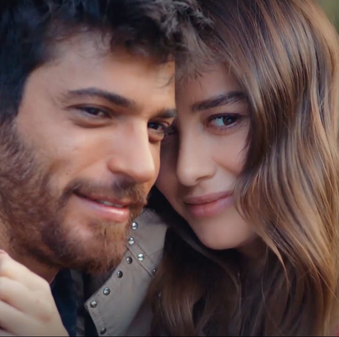 Los amo 💕 

Simplemente Hermosos 

CanYaman&amp;ÖzgeGürel NA
#CanYaman #ÖzgeGürel