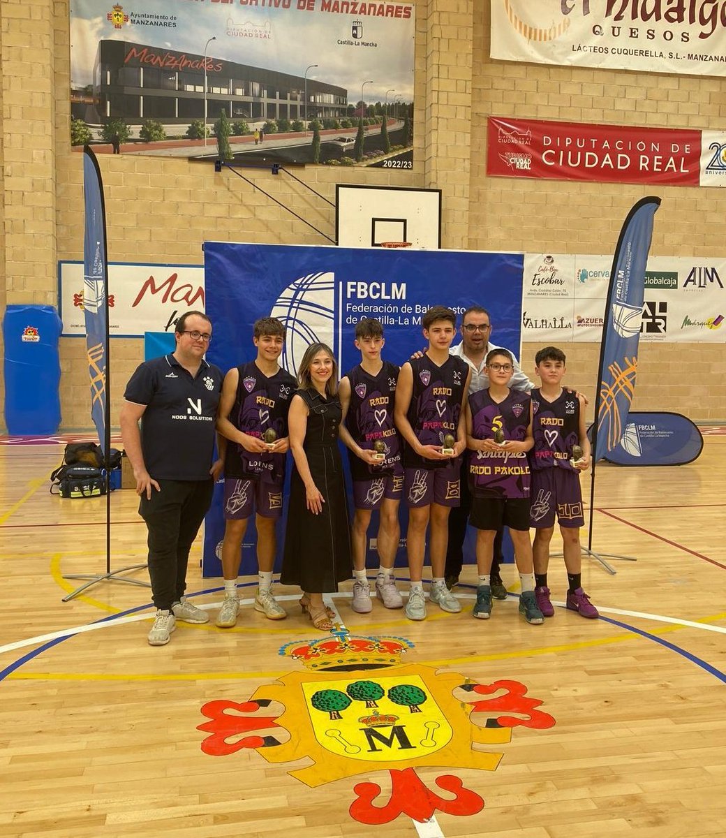 Rado_Pakolo_44's tweet photo. Nuestro equipo U15 #RDPK se ha proclamado campeón de Castilla La-Mancha 3×3 🏀🏆
'Qué orgullosos estamos de vosotros en @AlmansaCiudad ' 💜
#LaFuriaDelDragón @Balon_Parado