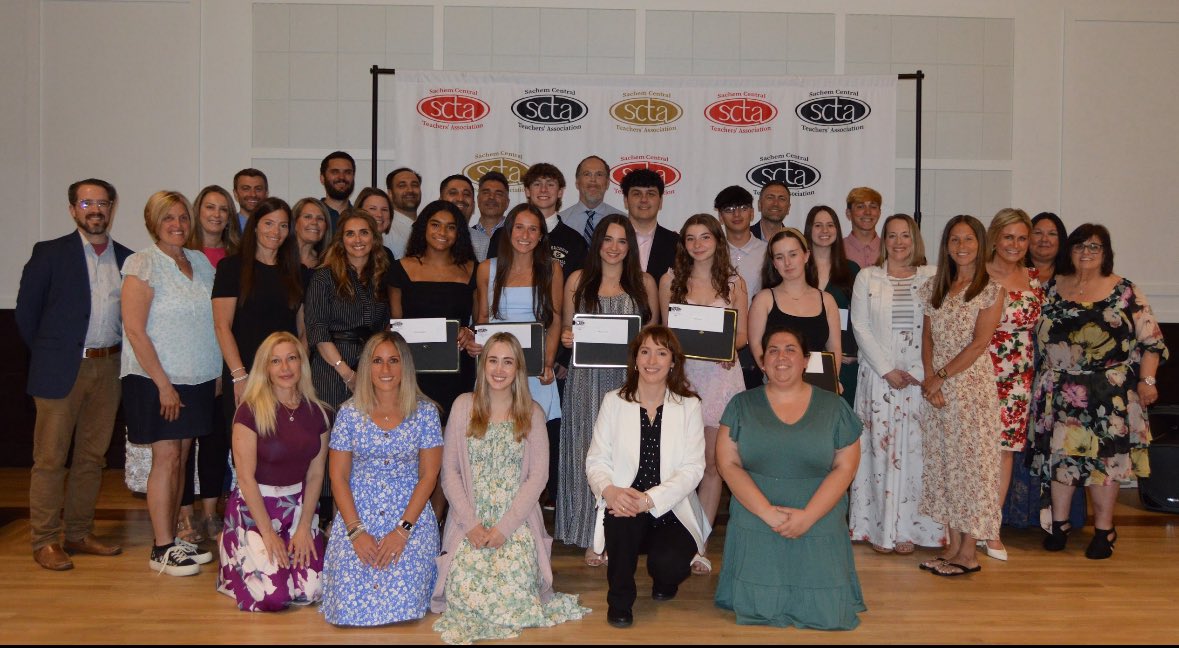 💫 Congratulations to our SCTA ‘Educator of Tomorrow’ recipients! As part of this honor, each graduate selects teachers who have made a lasting impact on their life and inspired them to pursue this path!  ❤️💛🖤