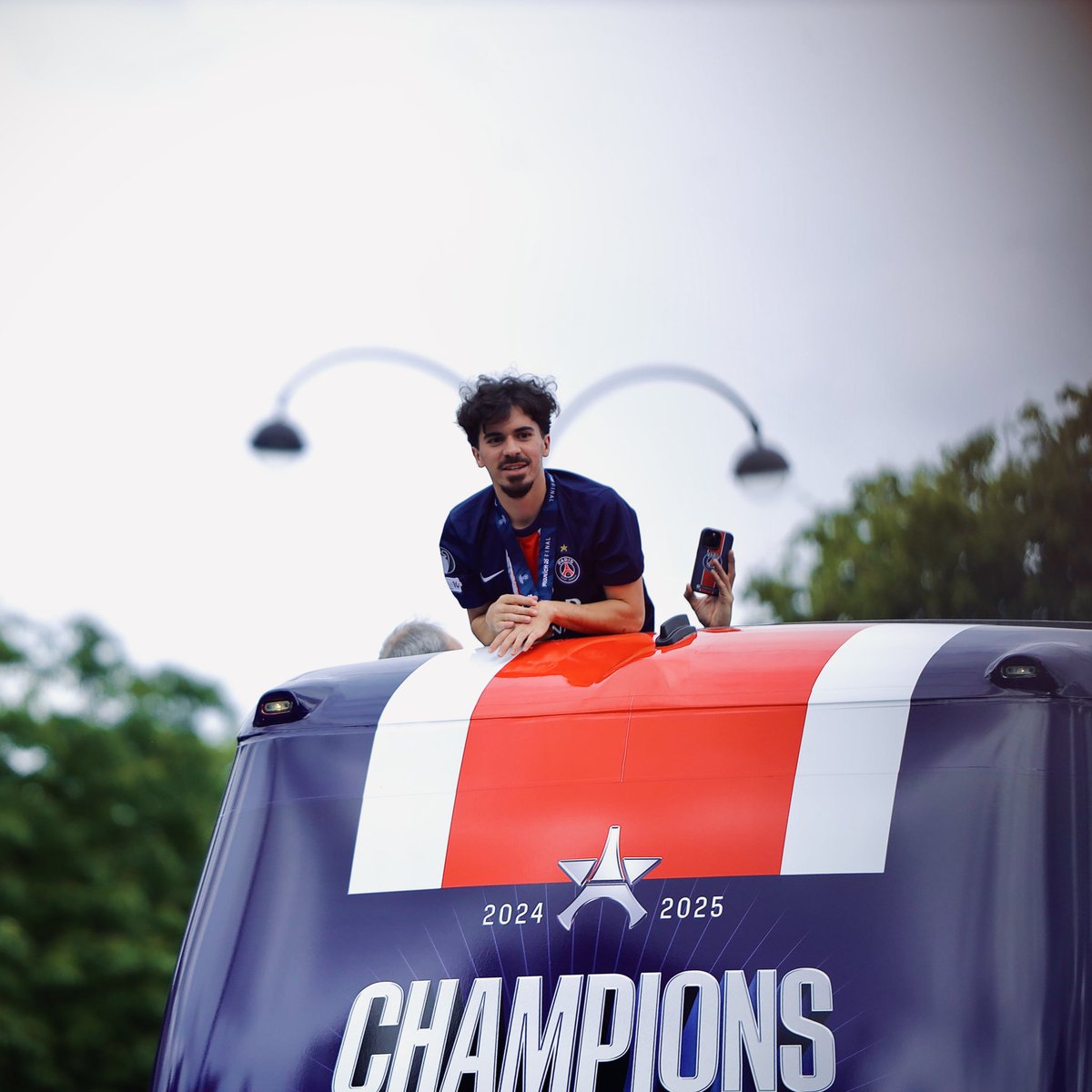 CanalSupporters's tweet photo. Comment ne pas être ému devant ces images 🥹🥲❤️💙 https://t.co/kc8j2MSzyl