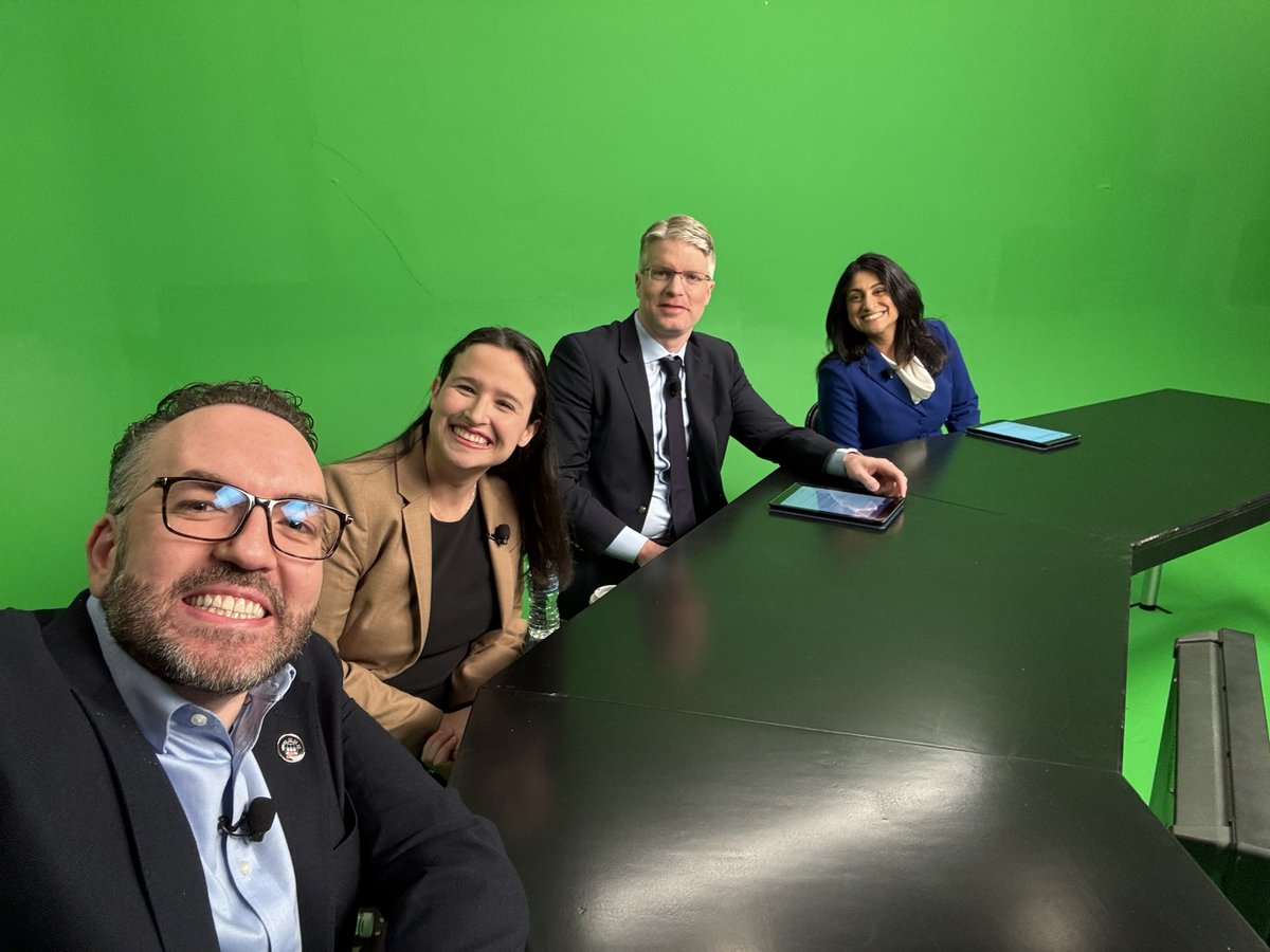 Jason A. Mouabbi MD (@jamouabbi) on Twitter photo Busy morning 🎬 with <a href="/OncLive/">OncLive.com</a>
It was great to represent <a href="/MDAndersonNews/">MD Anderson Cancer Center</a> and our #MDACC_BMO_Department
Session #1 was information packed about #ESR1m and the evolving treatment landscape
Session #2 was a panel discussion about the expanding field of ctDNA/MRD testing in Busy morning 🎬 with <a href="/OncLive/">OncLive.com</a>
It was great to represent <a href="/MDAndersonNews/">MD Anderson Cancer Center</a> and our #MDACC_BMO_Department
Session #1 was information packed about #ESR1m and the evolving treatment landscape
Session #2 was a panel discussion about the expanding field of ctDNA/MRD testing in