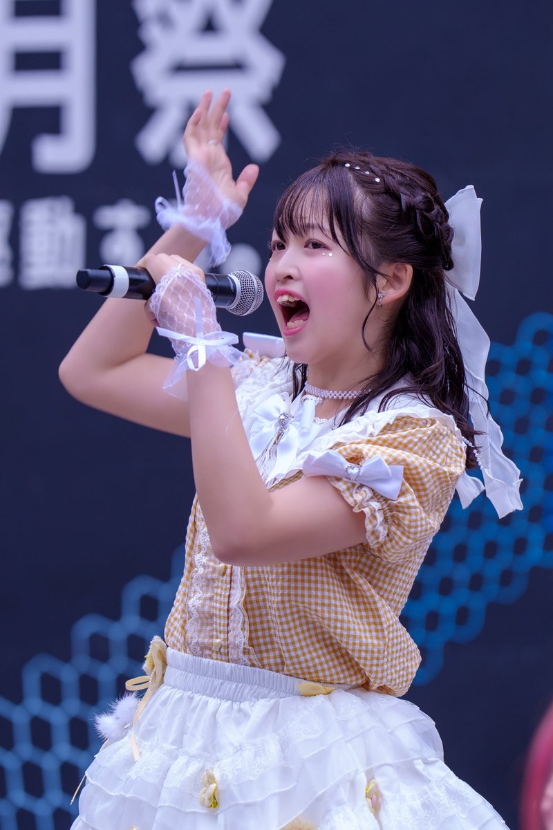 kazu113's tweet photo. 第98回五月祭 OG娘。 公演 at 図書館前ステージ 
2025/5/25 

今回は、東大娘。のOGによるユニット、OG娘。さんのステージがあり、現役以上に盛り上がるOGの方々😆 
 
※掲載確認済  
#OG娘
#五月祭
#東京大学 https://t.co/pHDREGVIpl