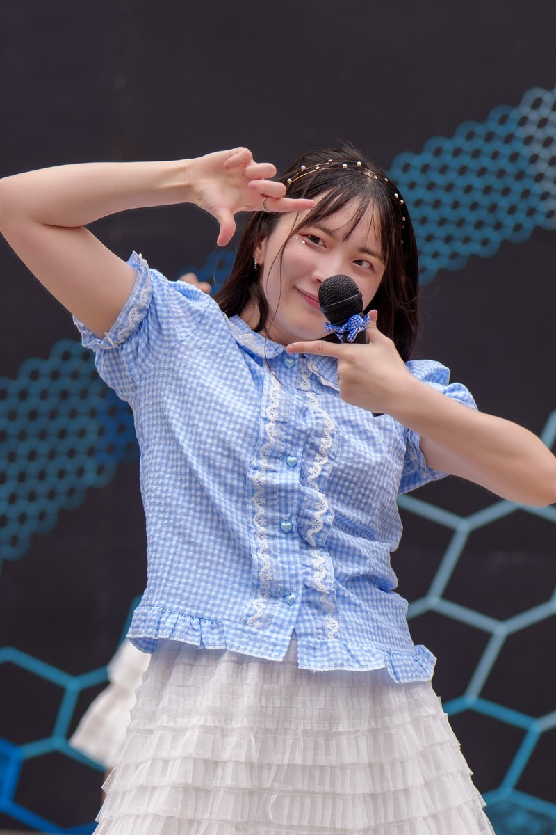 kazu113's tweet photo. 第98回五月祭 OG娘。 公演 at 図書館前ステージ 
2025/5/25 

今回は、東大娘。のOGによるユニット、OG娘。さんのステージがあり、現役以上に盛り上がるOGの方々😆 
 
※掲載確認済  
#OG娘
#五月祭
#東京大学 https://t.co/pHDREGVIpl