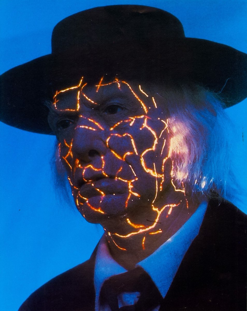 EugWSerra's tweet photo. On June 10, 1988, Poltergeist III was released. #PoltergeistIII #HeatherORourke #NancyAllen #ZeldaRubinstein #TomSkerritt #LaraFlynnBoyle #RichardFire #KipleyWentz #NathanDavis #GarySherman https://t.co/BAMQRnyohC