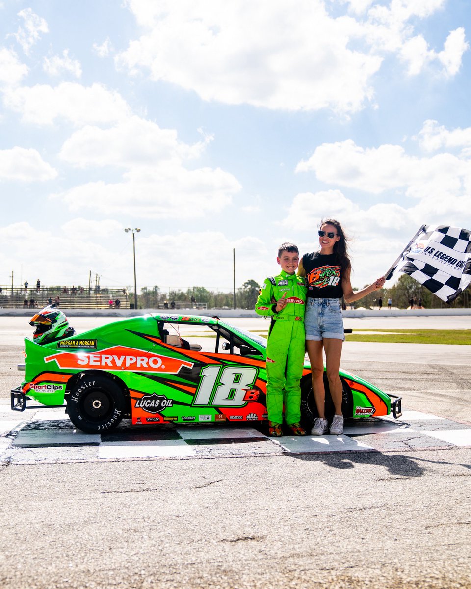 KyleBusch's tweet image. Happy Birthday to my 🔥🔥🔥 wife! Thank you for always being by my side through it all. We’re raising two great kids that have us on a one of a kind journey, and I wouldn’t want to share it with anyone else. Love you!! 💕💗