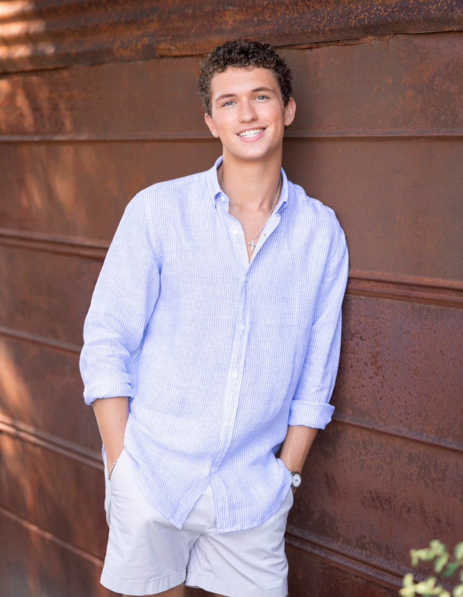 TNADixie's tweet image. HAPPY 19th BIRTHDAY to my baby! I wish I could turn back the clock, but you are ready to take on the world! Love you more than I can say. More proud of you than there are words. Have the greatest year EVER! Going to miss you soooooo much!