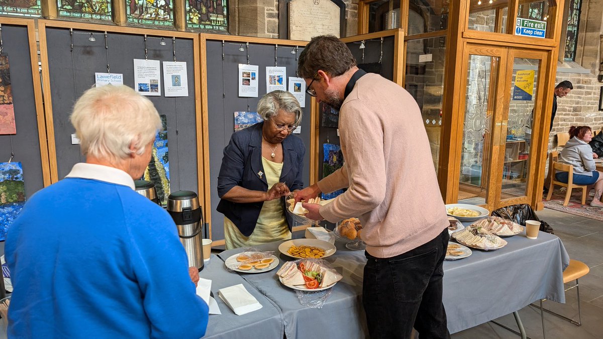 Wakefield Cathedral tweet media