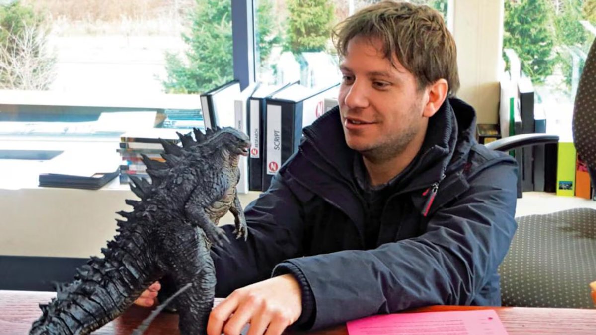 Happy Birthday to the man the myth the legend, Gareth Edwards! May he continue to live every nerds biggest fantasy! #Godzilla #RogueOne #JurassicWorldRebirth