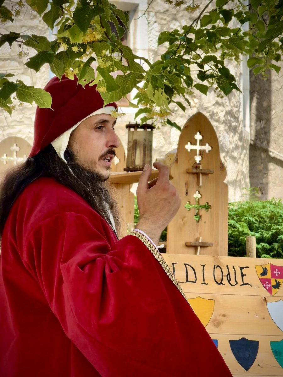 У нас сегодня немножко средневековье 🏰