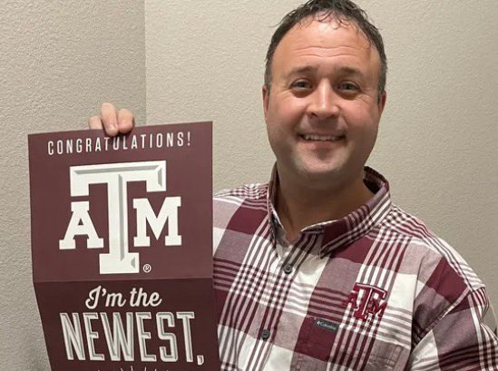 ▶ Jeremy Lovell, a proud first-generation Aggie in the Class of 2025, is working hard to earn his Aggie Ring. As a 45-year-old full-time student, part-time worker, husband, and father of two, Jeremy is juggling many responsibilities while pursuing a degree in Agricultural